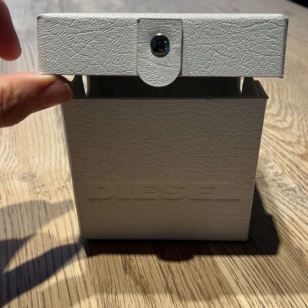 Diesel White Empty‎ Watch white Box